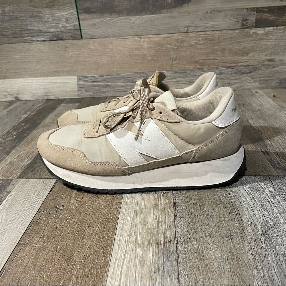 New Balance 237 Women’s Sneakers Beige/White WS237YB - Size 8.5 B